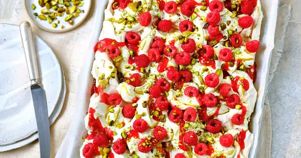 Pavlova al horno con crema de pistacho