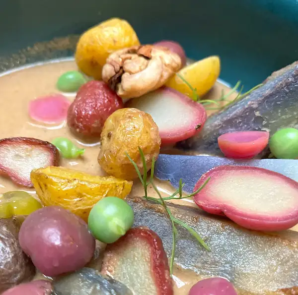 Tubers with peanuts and macambo. Eduardo Martínez at MiniMal