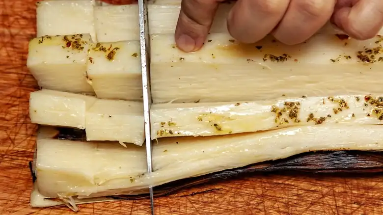 Why Hearts Of Palm Works Wonderfully As A Meat Alternative