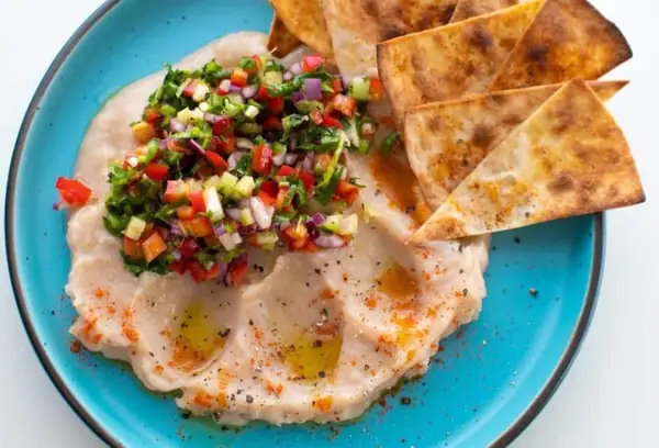 White Bean Mash w/ Crunchy Salsa & Tortillas