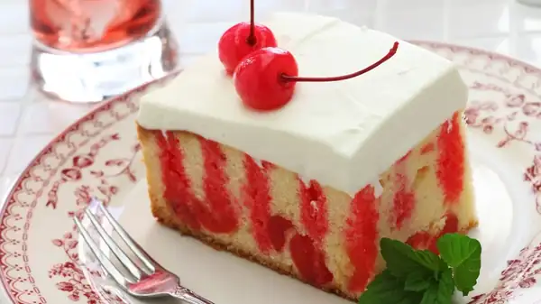 Podemos agradecerle a Jell-O la invención de los pasteles con agujeros
