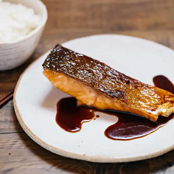 Teriyaki Glazed Salmon 照り焼きサーモン