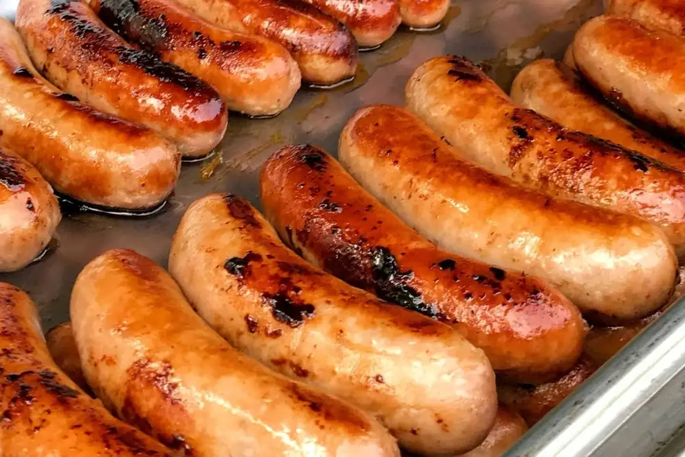 Deja de freír las salchichas, ya que quedarán más jugosas si sigues el sencillo consejo del carnicero