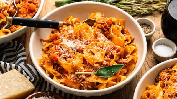 Slow-Cooked Pork Ragu Pasta That Feels Like a Tuscan Vacation