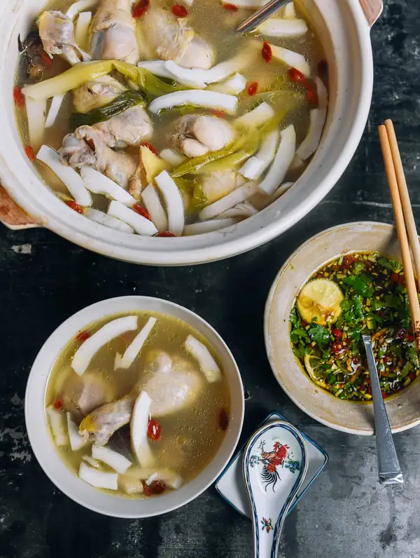Hainan Chicken Coconut Soup (海南椰子鸡汤)
