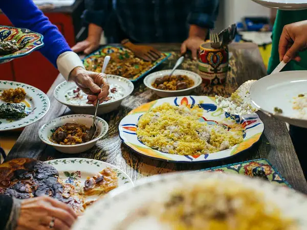 Las clases en línea de League of Kitchens son la escuela de cocina multicultural que estabas esperando