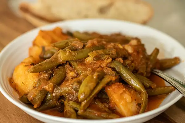 Greek Fasolakia (Braised Green Beans in Tomato Sauce)