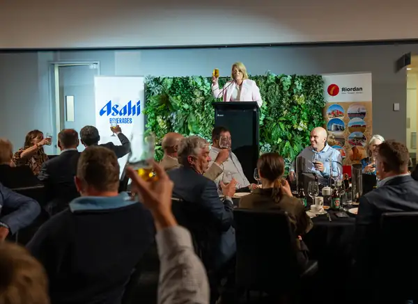 Asahi celebrates Victorian barley farmers