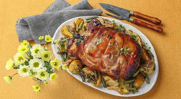 Honey-glazed pork shoulder with vegetables, baked in the oven, step-by-step recipe with photos, 1007 kcal