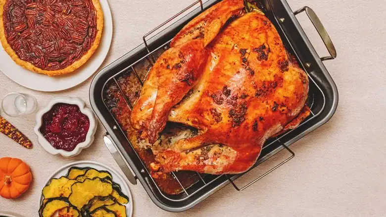 The Dish To Grab If You Don't Have A Roasting Pan Available