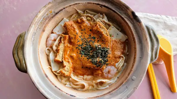 10 puestos en el Alexandra Village Food Centre: Xiao Long Bao, Laksa en olla de barro y más por solo $1