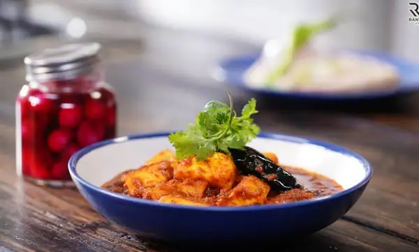 Easy Dhaba Style Paneer Masala & Pickled Onion ढाबे जैसा पनीर मसाला और सिरके वाले प्याज़ Recipe