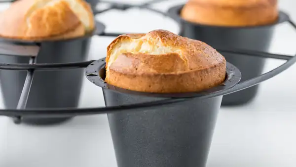 ¿De verdad necesitas una sartén especial para hacer popovers?