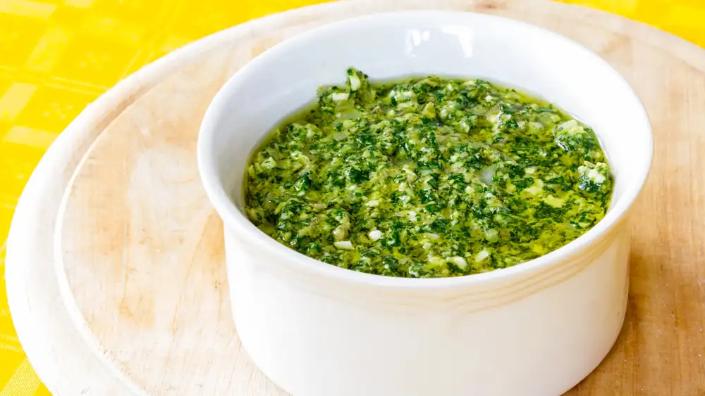 Green sauce for roast meat with fresh spices