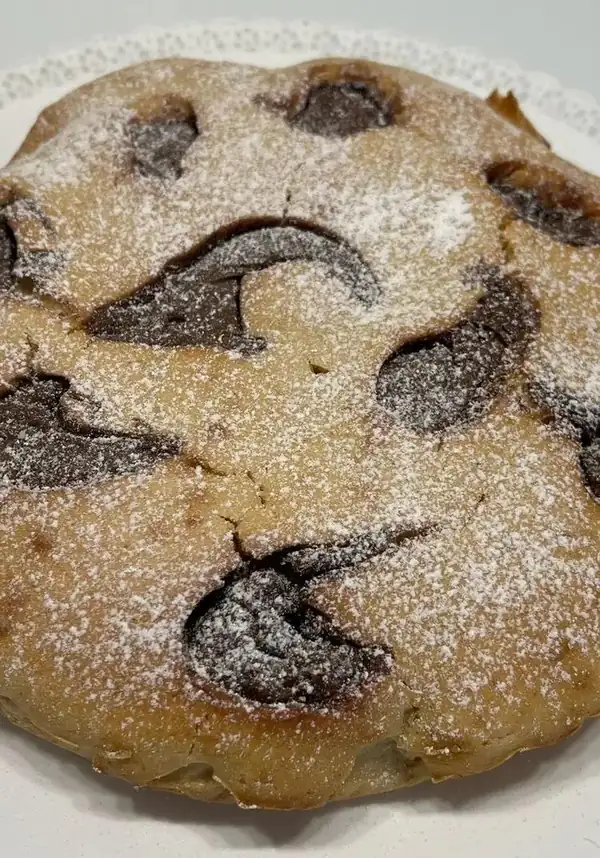 Pastel vegano de naranja y avellanas