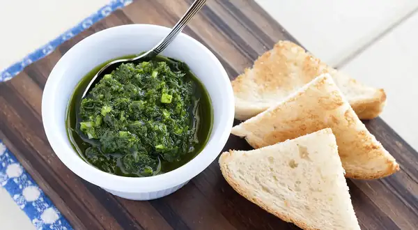 Condimento de hojas de rábano picante para el invierno