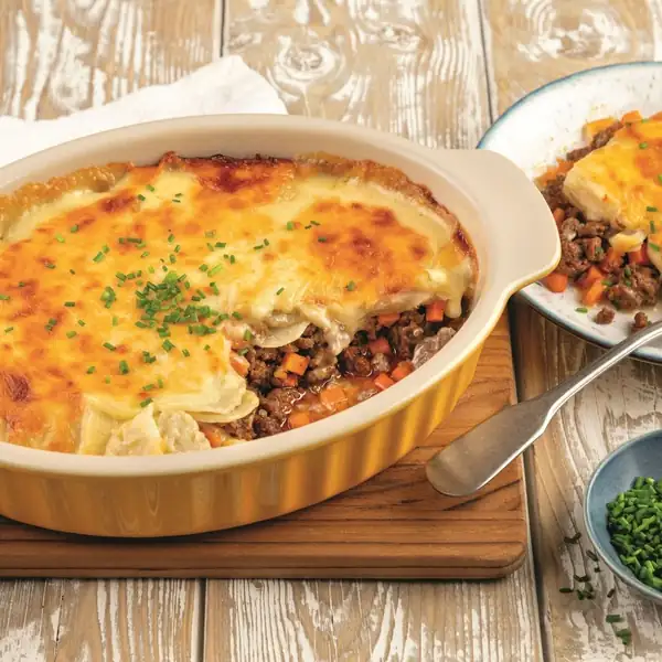 Beef, potato and cheese fondue gratin