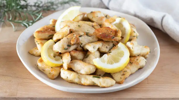 ¿Quieres un segundo plato rápido? ¡Prueba mis tiras de pollo al limón!