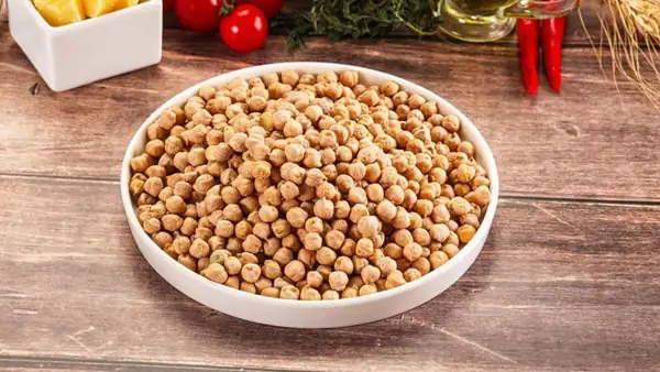 How to cook dried chickpeas: soaking, cooking times, and tricks for softening them