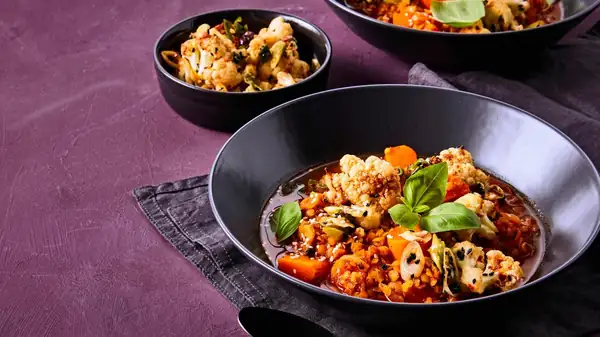 Recipe for a fantastic stew: Lentil stew with roasted cauliflower