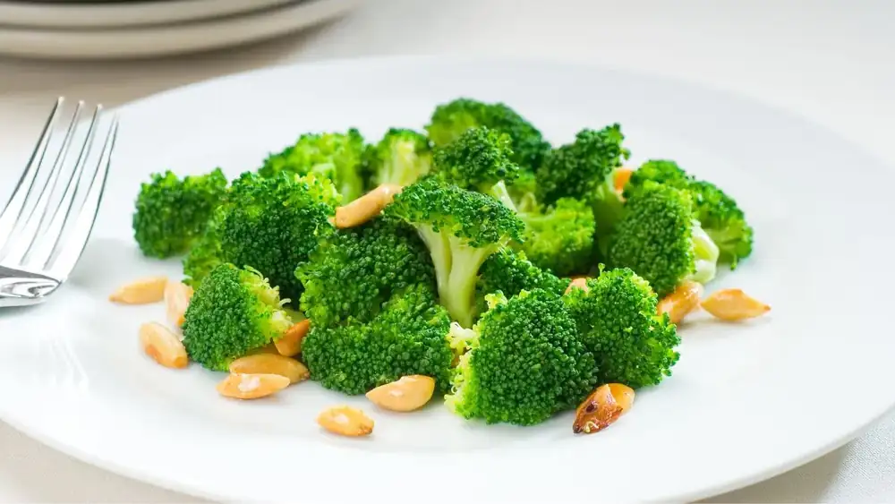 The cooks agree: “Boiled broccoli tastes much better when you stop the cooking process with ice water and give it a final stir-fry.”