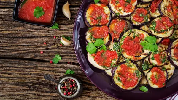 Eggplants will remain firm and juicy: this step in preparing vegetables solves the main problem