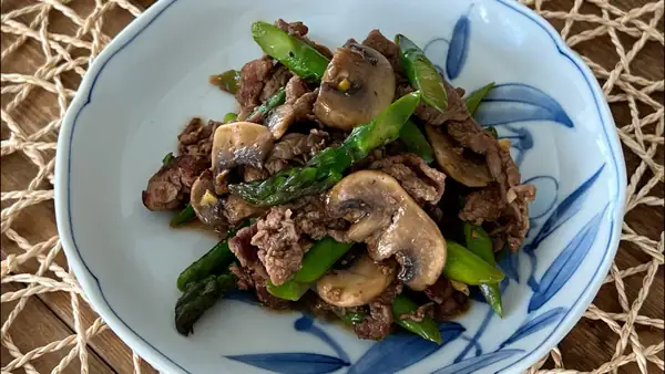 Stir-Fry Beef with Asparagus and Mushroom Recipe