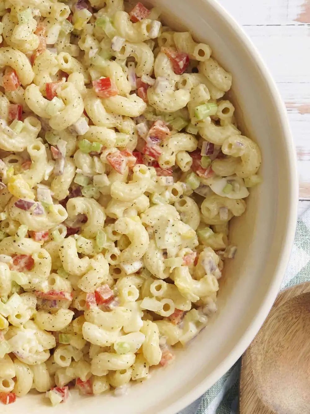Esta ensalada de macarrones es imprescindible en cualquier comida compartida