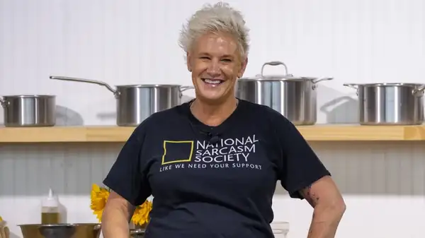 For Perfectly Crispy Breakfast Potatoes Every Time, Try Anne Burrell's Technique