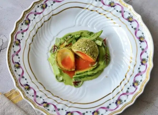 Deep-Fried Eggs with Asparagus Sauce