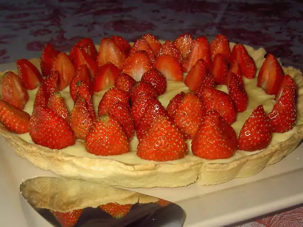 Tarta de fresas y nata