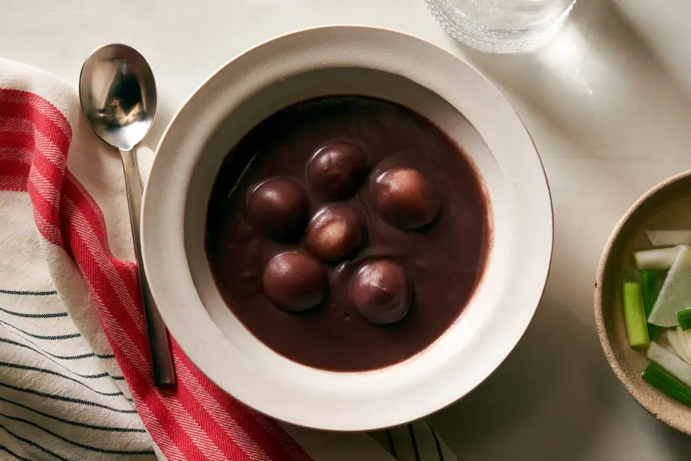 Receta de Patjuk (gachas coreanas de judías rojas)