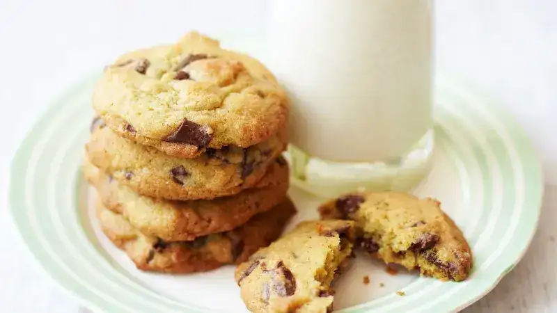 Chocolate chip cookies