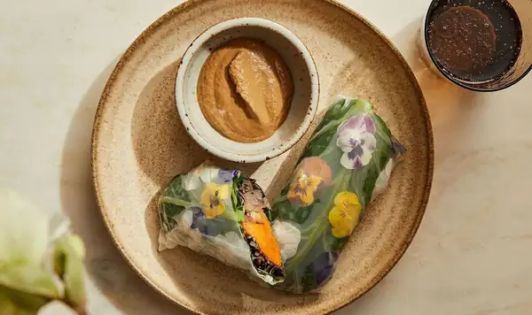 El restaurante vegano Eleven Madison Park, galardonado con una estrella Michelin, vuelve a ofrecer carne