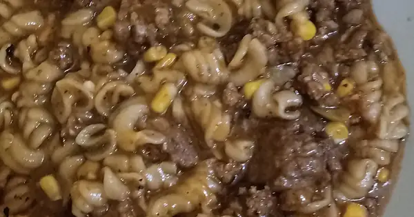 Vivi's Express Pressure Cooker Pasta Recipe, submitted by Victória Cecília
