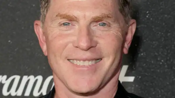 How Bobby Flay Builds A Vegetable Spice Rub