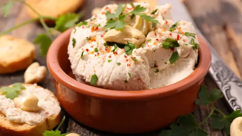 Here's How Long To Soak Cashews For The Perfect Vegan Cheese Sauce