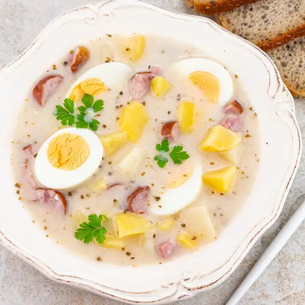 Horseradish soup with sourdough