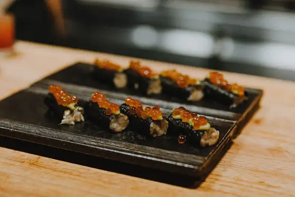 El restaurante de sushi favorito de Joe Rogan ahora está en Dallas, al parecer