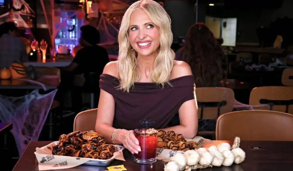 Buffalo Wild Wings Launches Fright Feast Menu with Actress Sarah Michelle Gellar