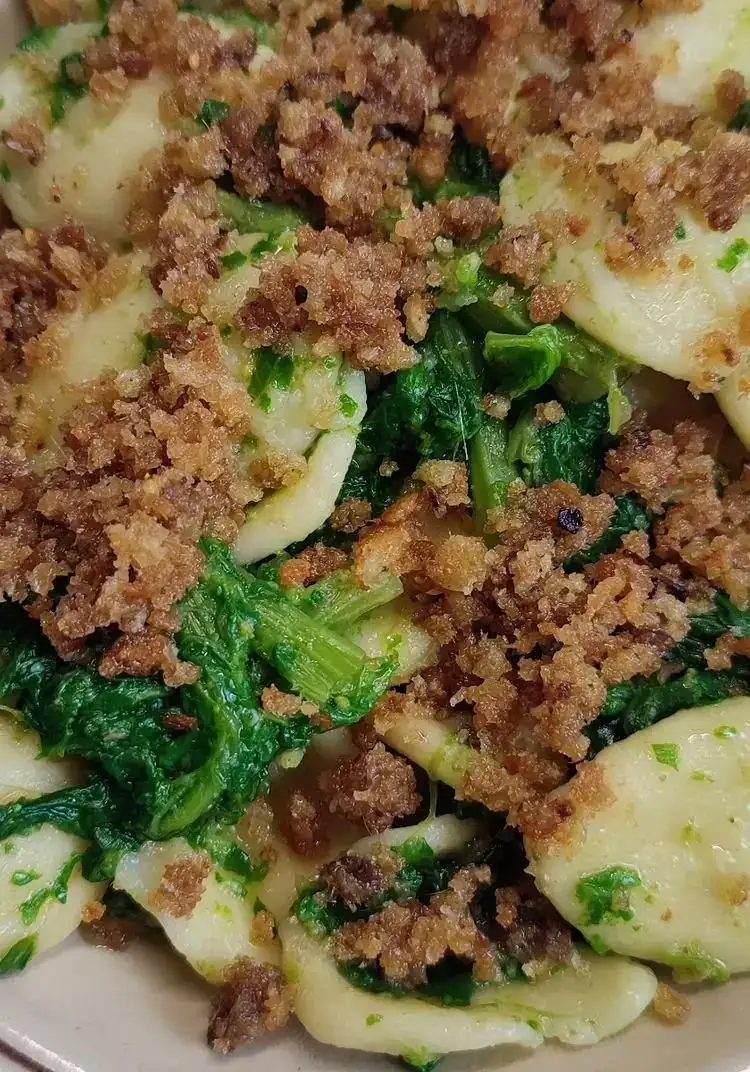 Orecchioni with turnip tops