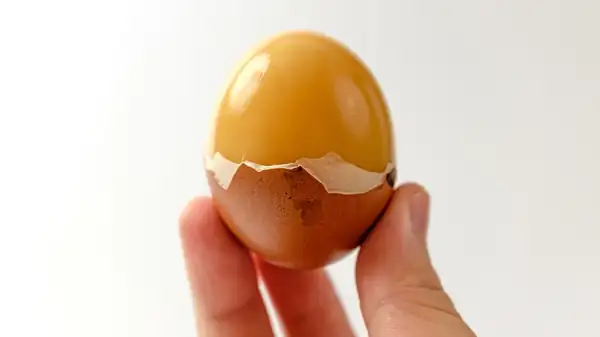 What Are Smoked Eggs And What Do They Taste Like?