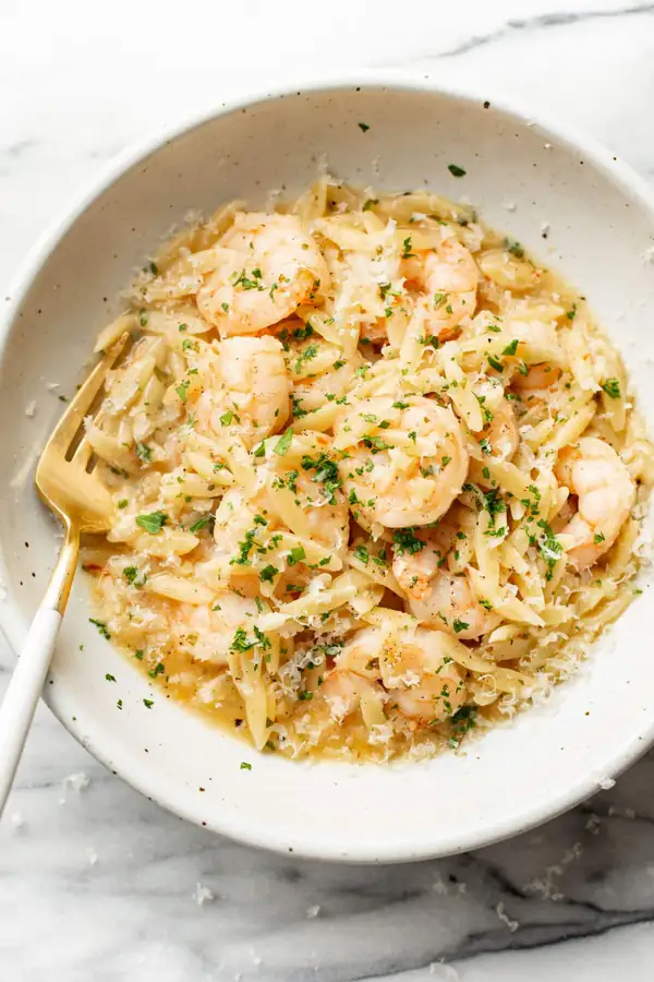 Orzo con gambas al ajillo
