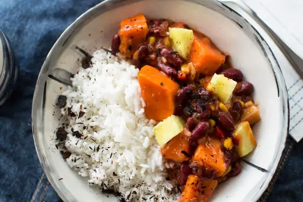Spicy Sweet Potato Chili with Pineapple