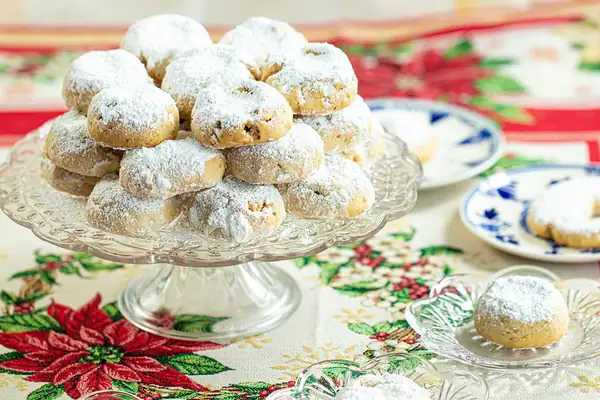 Classic Greek Kourabiedes: Christmas Cookies that Melt-in Your Mouth