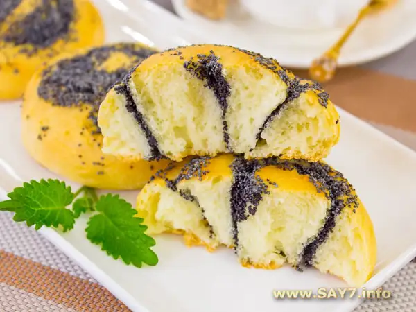 Poppy seed buns