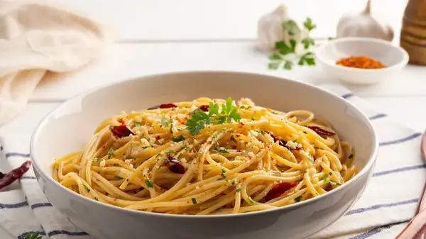 3-Ingredient Aglio E Olio Is Answer For Those Nights You Just Don't Want To Cook At All