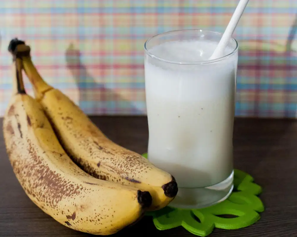 Milk with banana - Pilar Hernández's Chilean Kitchen