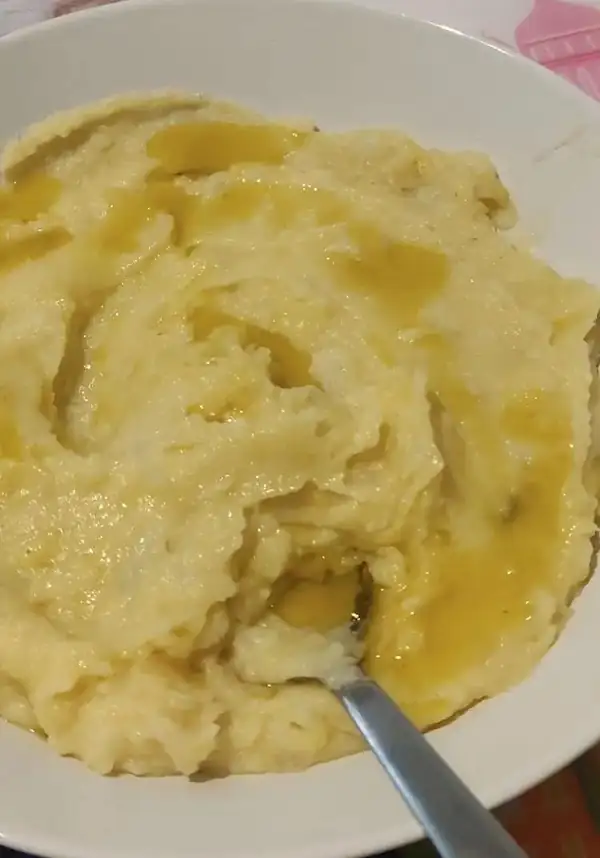 Cream of potato and cauliflower soup
