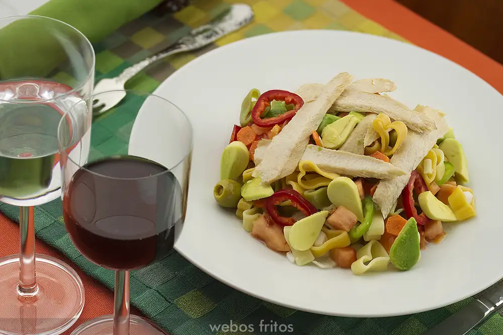 Pasta salad with belly